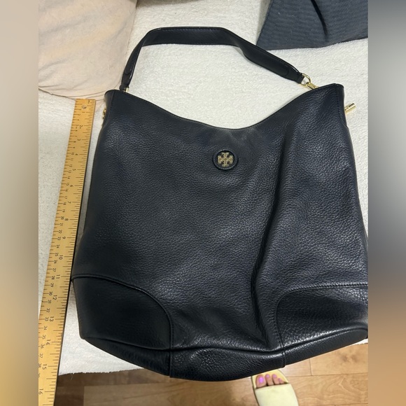 Tory Burch Purse/Tote - Black pebble/gold hardware - Picture 2 of 6